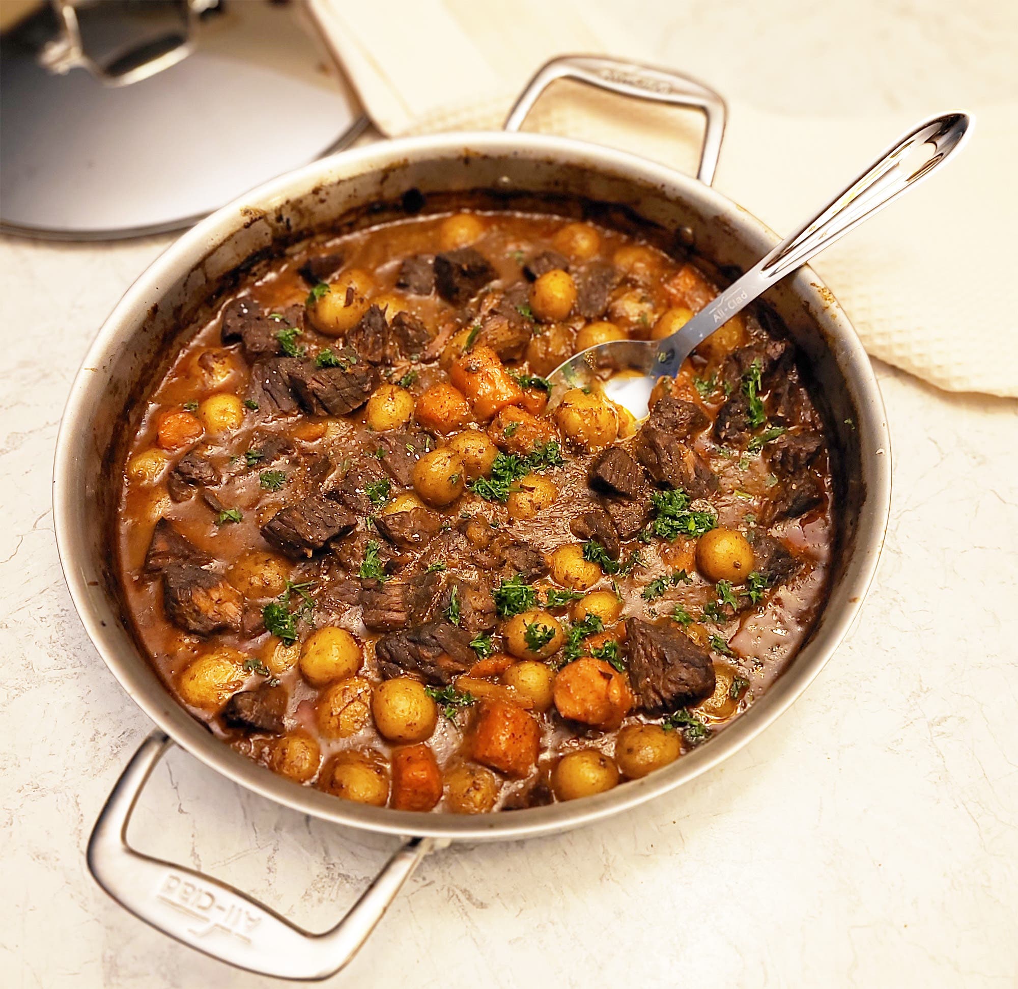 Heidi´s Beef Stew with Carrots and Mini Yellow Potatoes