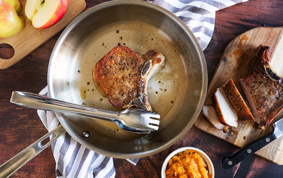 New York Pork Chops & Apple Sauce