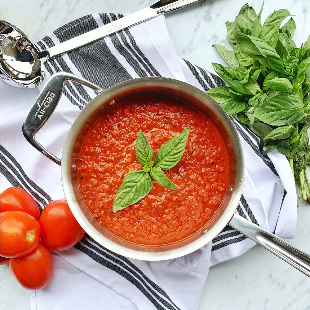 https://www.all-clad.com/media/wysiwyg/Digital-All-Clad_D5_Stainless_3_Qt_Sauce_Pan_-_Tomato_Sauce_2_.jpg